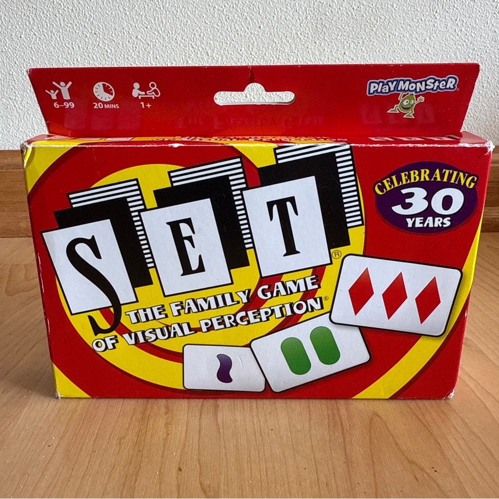 Set: The Family Game of Triple-Matching Visual Perception, Ages 6 to Adult